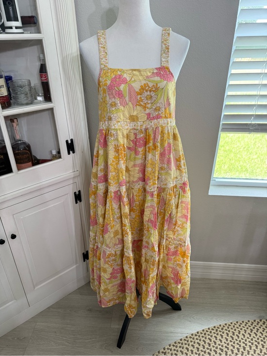 American Eagle Outfitters Dresses & Skirts - American Eagle Outfitters Yellow and Pink Floral Backless Tiered Sundress